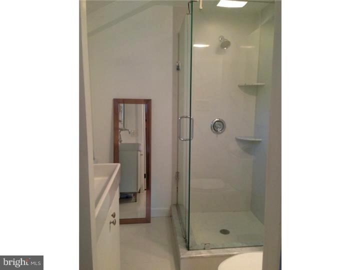 3912 Netherfield Road Philadelphia, PA 19129 - Photo 24 of 25 Master Bathroom