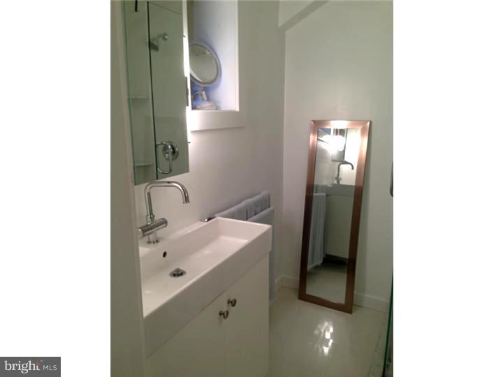 3912 Netherfield Road Philadelphia, PA 19129 - Photo 25 of 25 Master Bathroom