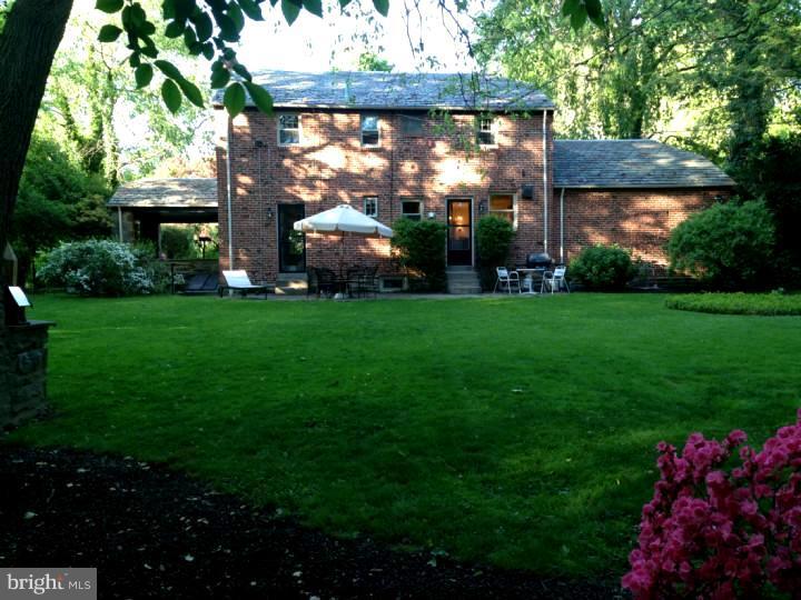 3912 Netherfield Road Philadelphia, PA 19129 - Photo 6 of 25 Exterior Back