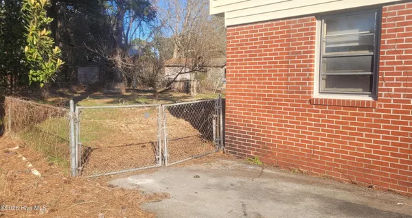 $1,795 | 1718 Providence Road, Elizabeth City, NC 27909