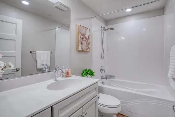 $880,000 | 1013 Onofrio Lane, Unit 2, San Jose, CA 95133