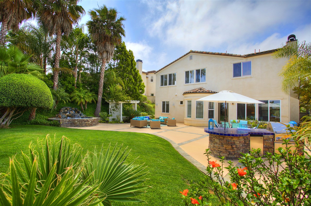 2874 Rancho Cortes Carlsbad, CA 92009 - Photo 4 of 25