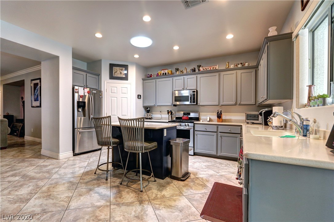 3041 Fort Stanwix Road Henderson, NV 89052 - Photo 9 of 25 Gallery Image 9