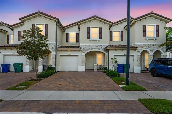 $3,100 | 5515 Northwest 27th Street, Lauderhill, FL 33313
