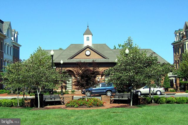 $998,500 | 1842 Potomac Greens Drive, Alexandria, VA 22314