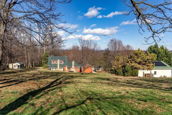 $849,000 | 304 Big Valley Lane, Mount Solon, VA 22843