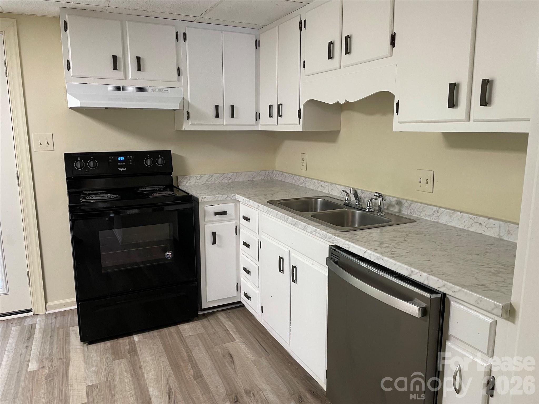 118 Ross Street, Unit A4 Morganton, NC 28655 - Photo 5 of 18 Gallery Image 5