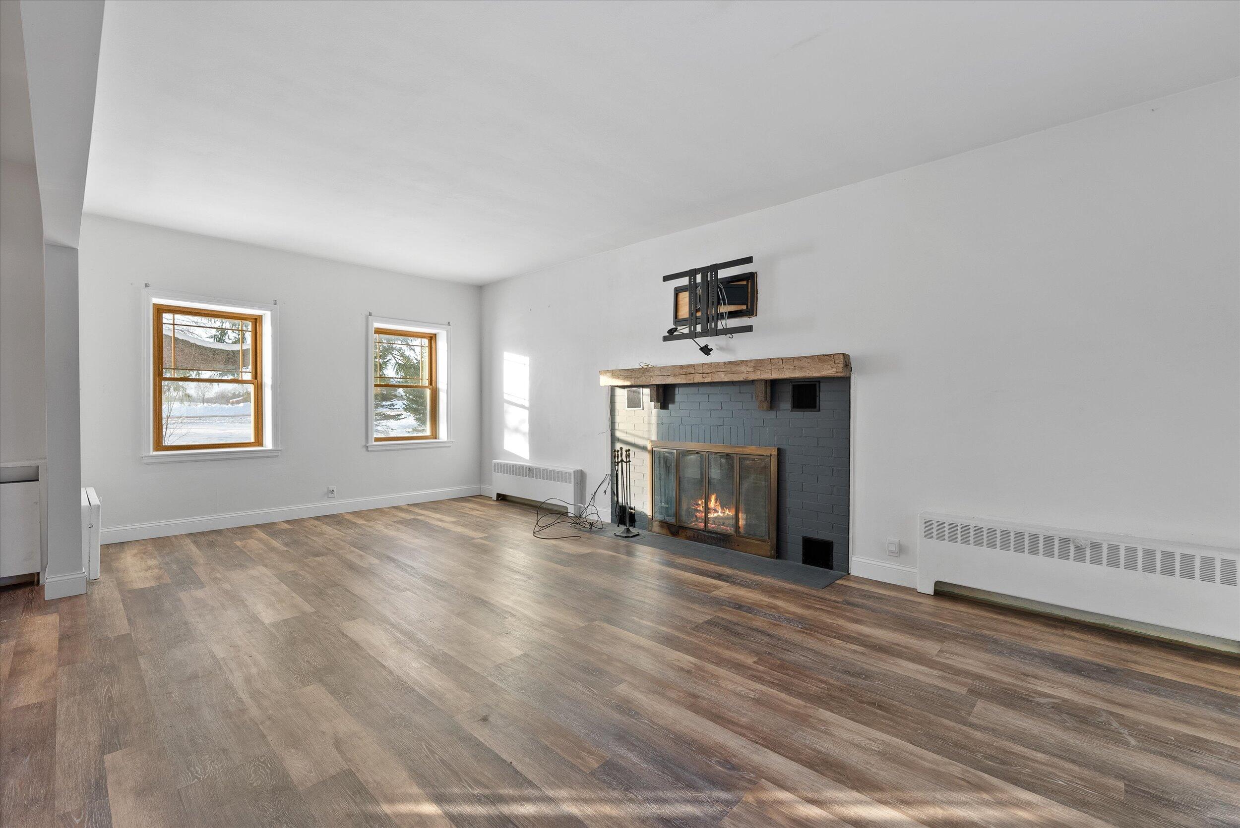 5258 Maple Road Trenton, WI 53095 - Photo 13 of 61 12-Living Room