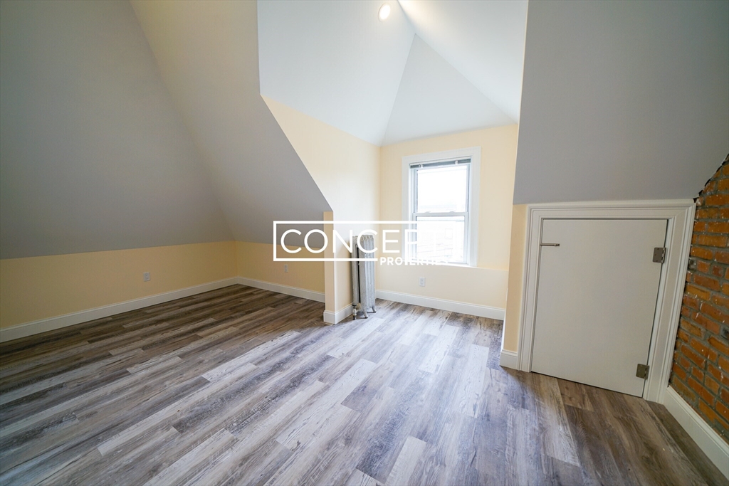 22 Winslow Road, Unit 22 Brookline, MA 02446 - Photo 21 of 25