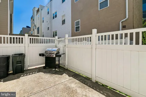 $725,000 | 2128 Carpenter Street, Philadelphia, PA 19146