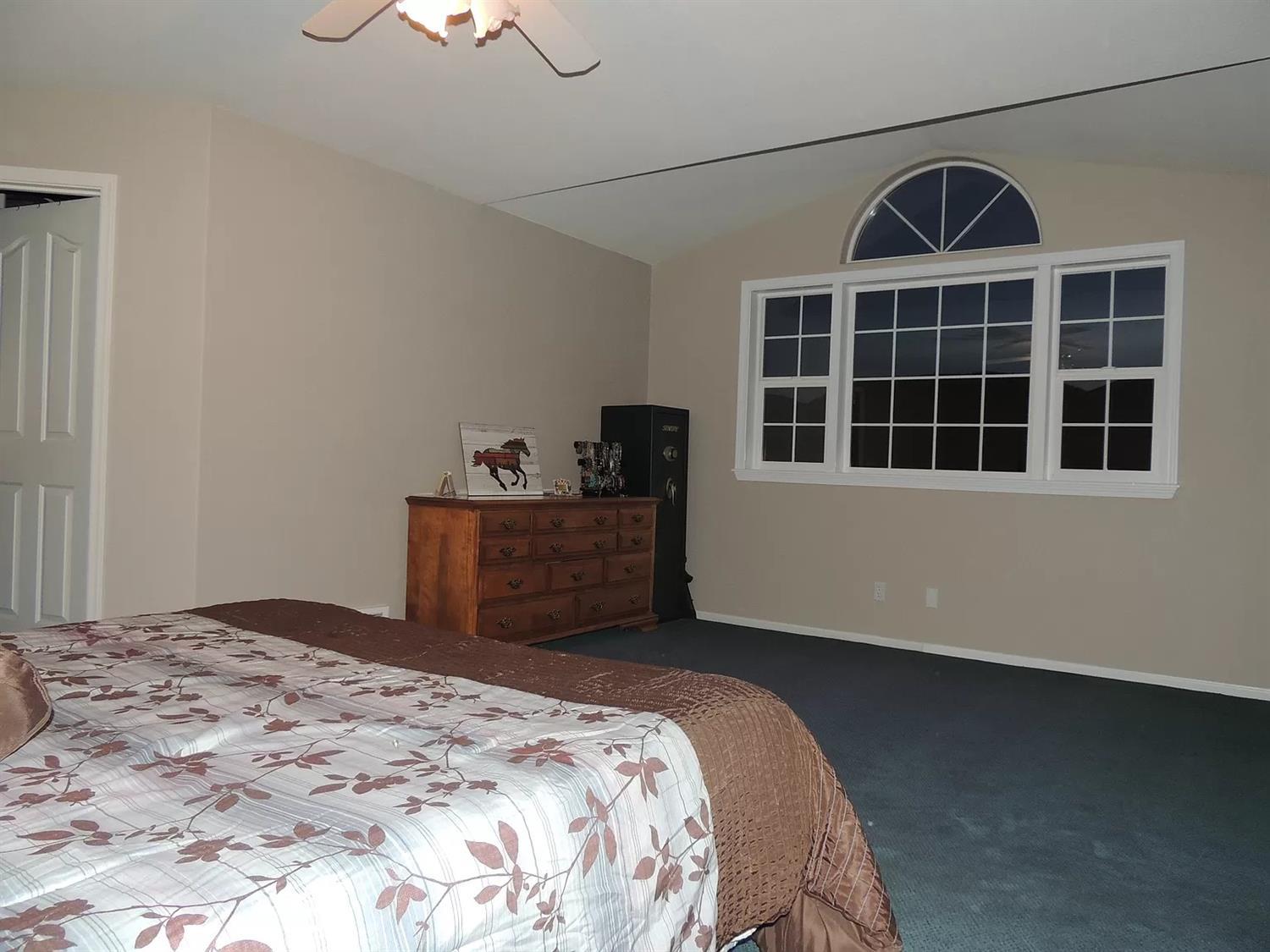 11939 Crystal Springs Road Klamath Falls, OR 97603 - Photo 12 of 33 Additional Photo