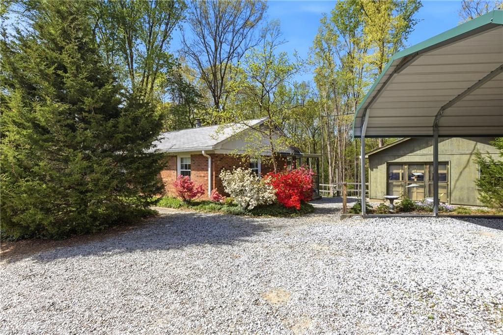4348 Brandy Road Greensboro, NC 27407 - Photo 4 of 40