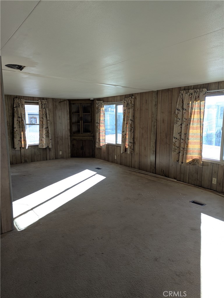 10200 Johnson Road, Unit 36 Phelan, CA 92371 - Photo 2 of 22