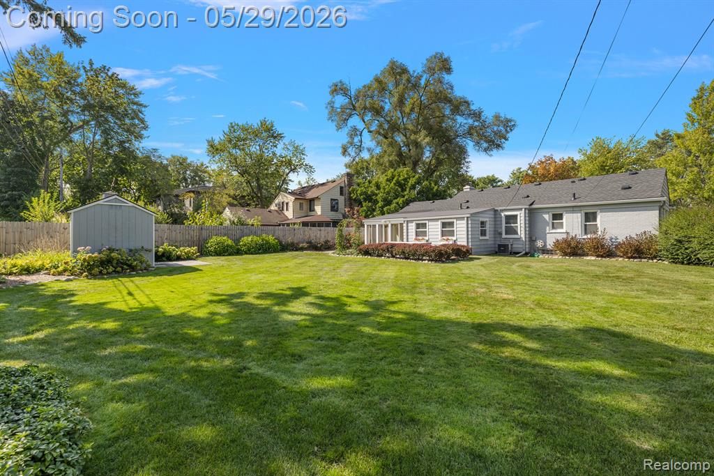 2546 Dorchester Road Birmingham, MI 48009 - Photo 42 of 48
