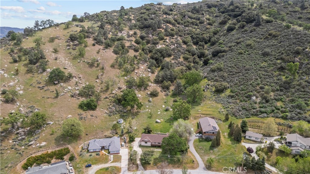 29570 Butterfield Way Tehachapi, CA 93561 - Photo 4 of 50 an aerial view of a house with a yard