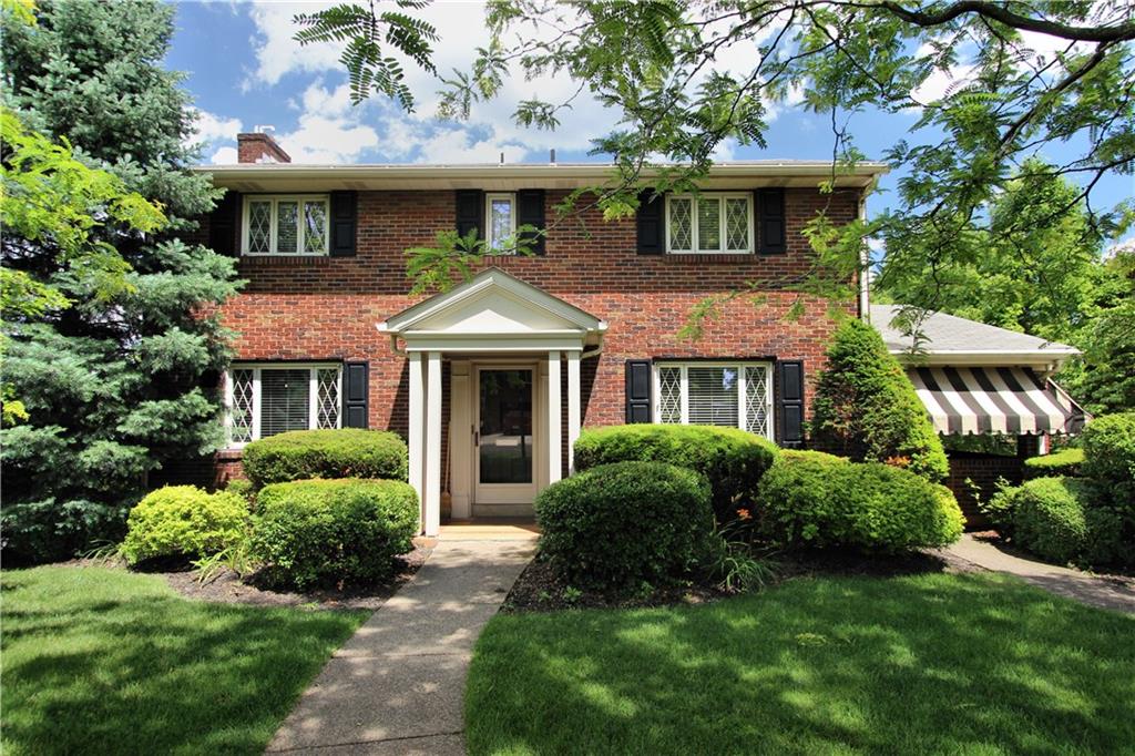 335 Rockfield Road Pittsburgh, PA 15243 - Photo 1 of 25