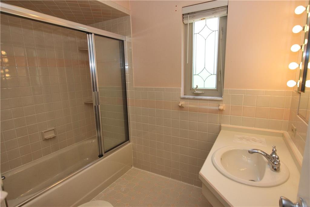 335 Rockfield Road Pittsburgh, PA 15243 - Photo 24 of 25