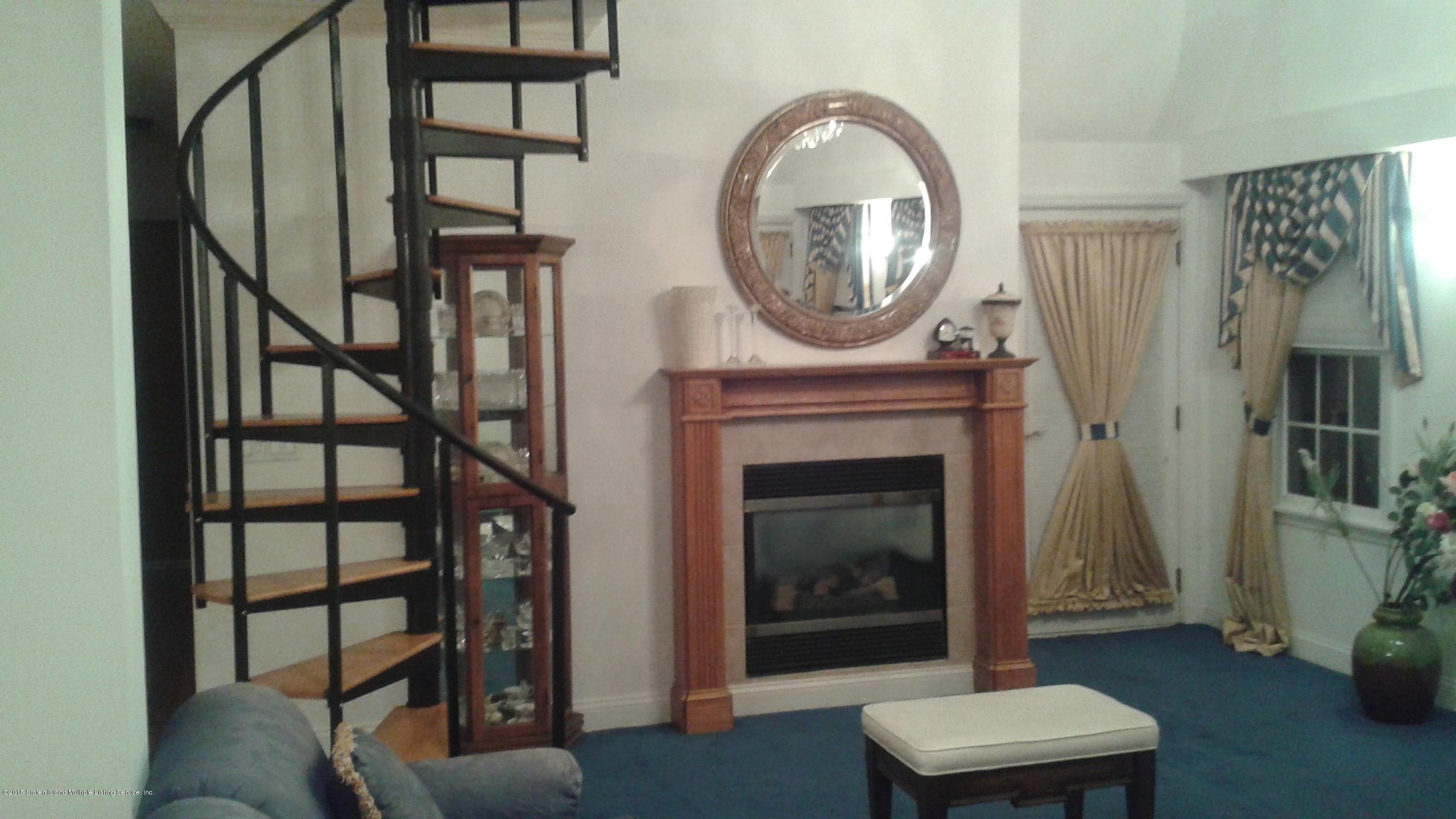 2437 Richmond Road, Unit 5 Staten Island, NY 10306 - Photo 3 of 13 6-4