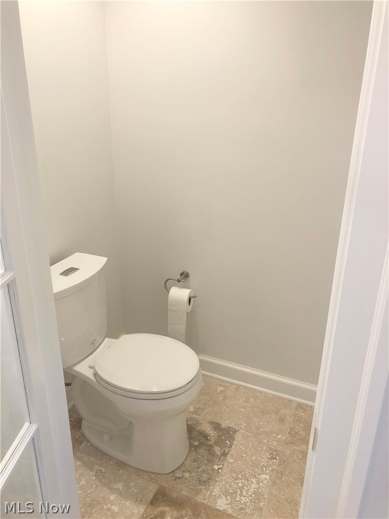 1684 Edgefield Road Lyndhurst, OH 44124 - Photo 28 of 33
