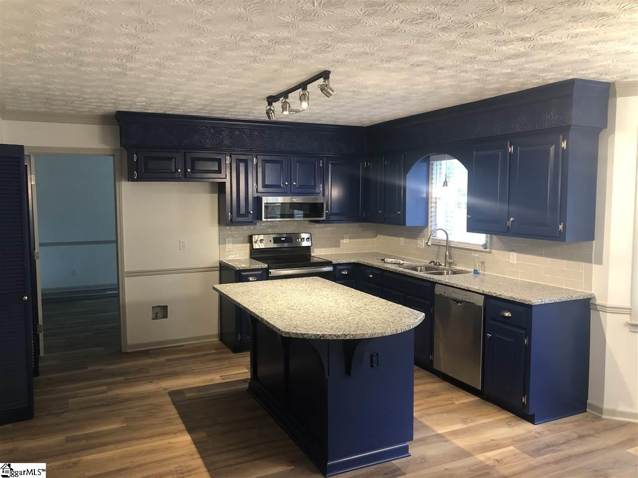 901 Brooks Road Mauldin, SC 29662 - Photo 2 of 12 Gallery Image 2
