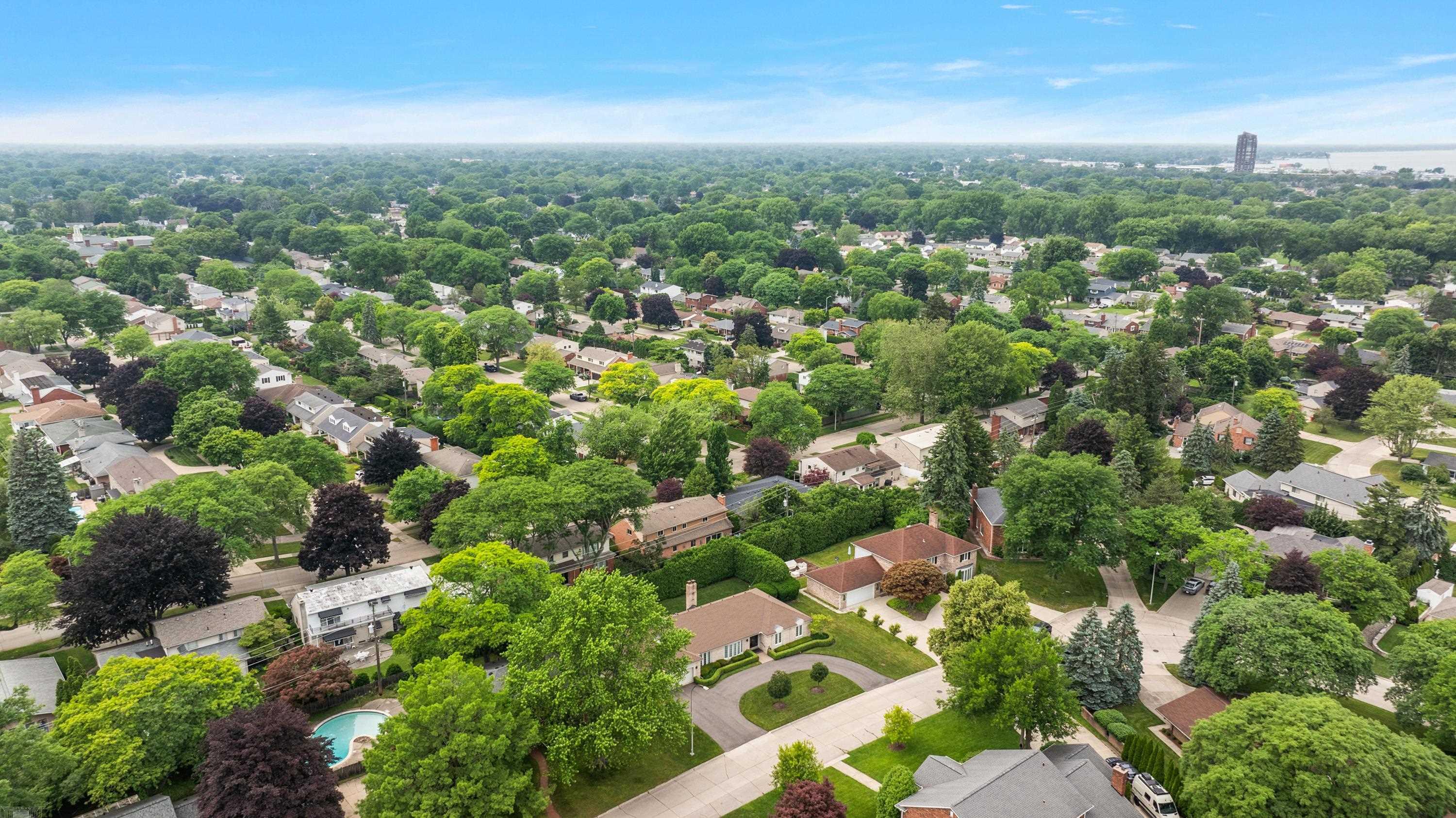 951 Ballantyne Road Grosse Pointe, MI 48236 - Photo 9 of 10