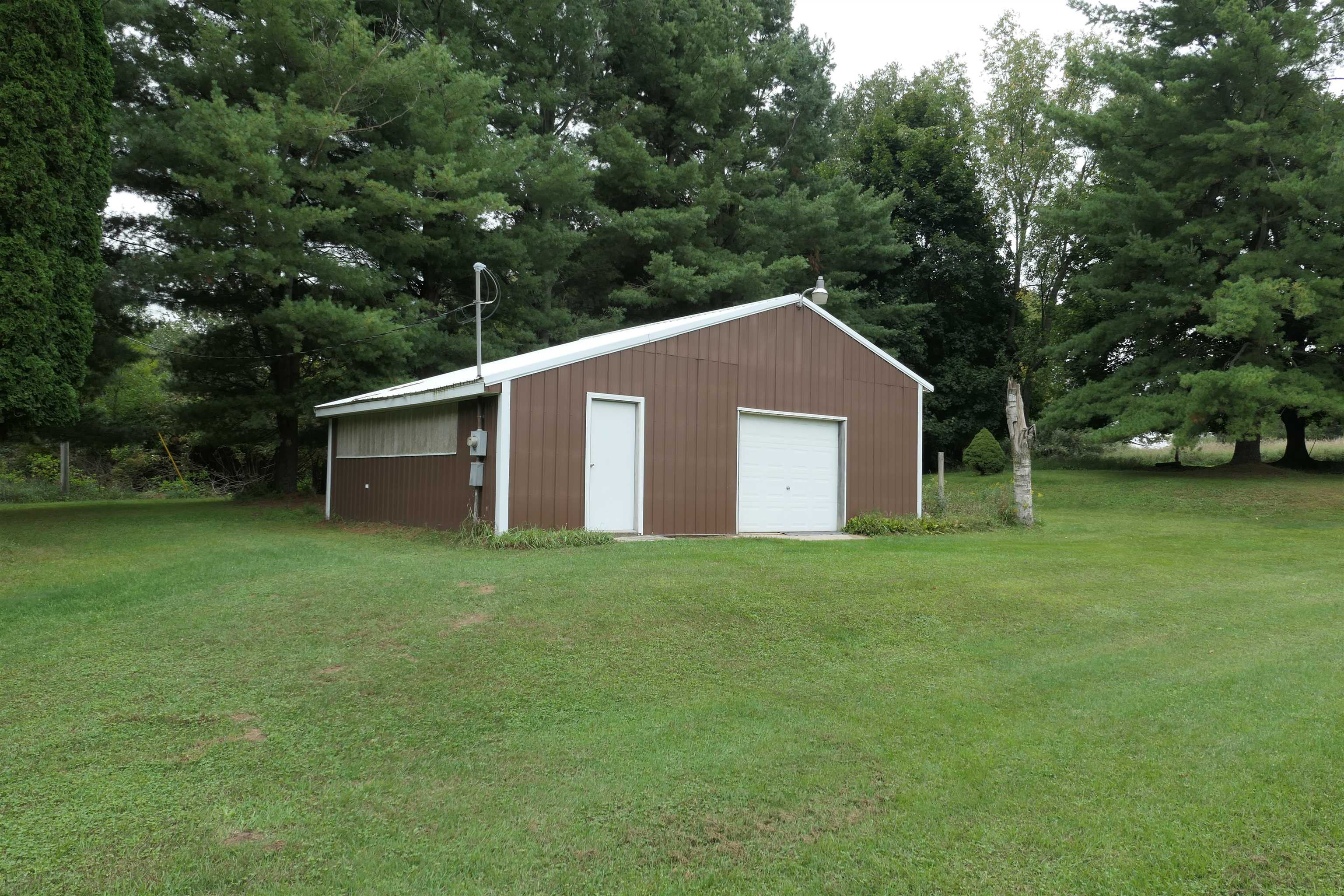 5669 Lake Montcalm Road Northeast Edmore, MI 48829 - Photo 37 of 41