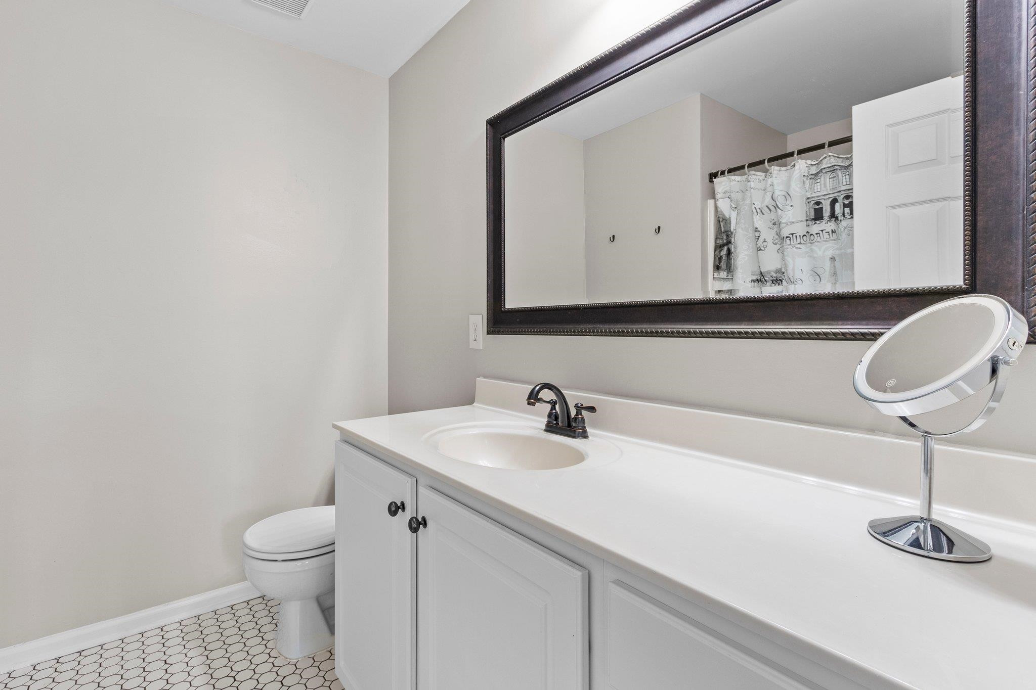 8413 Reedy Ridge Lane Raleigh, NC 27613 - Photo 25 of 35 Master Bath/Spa