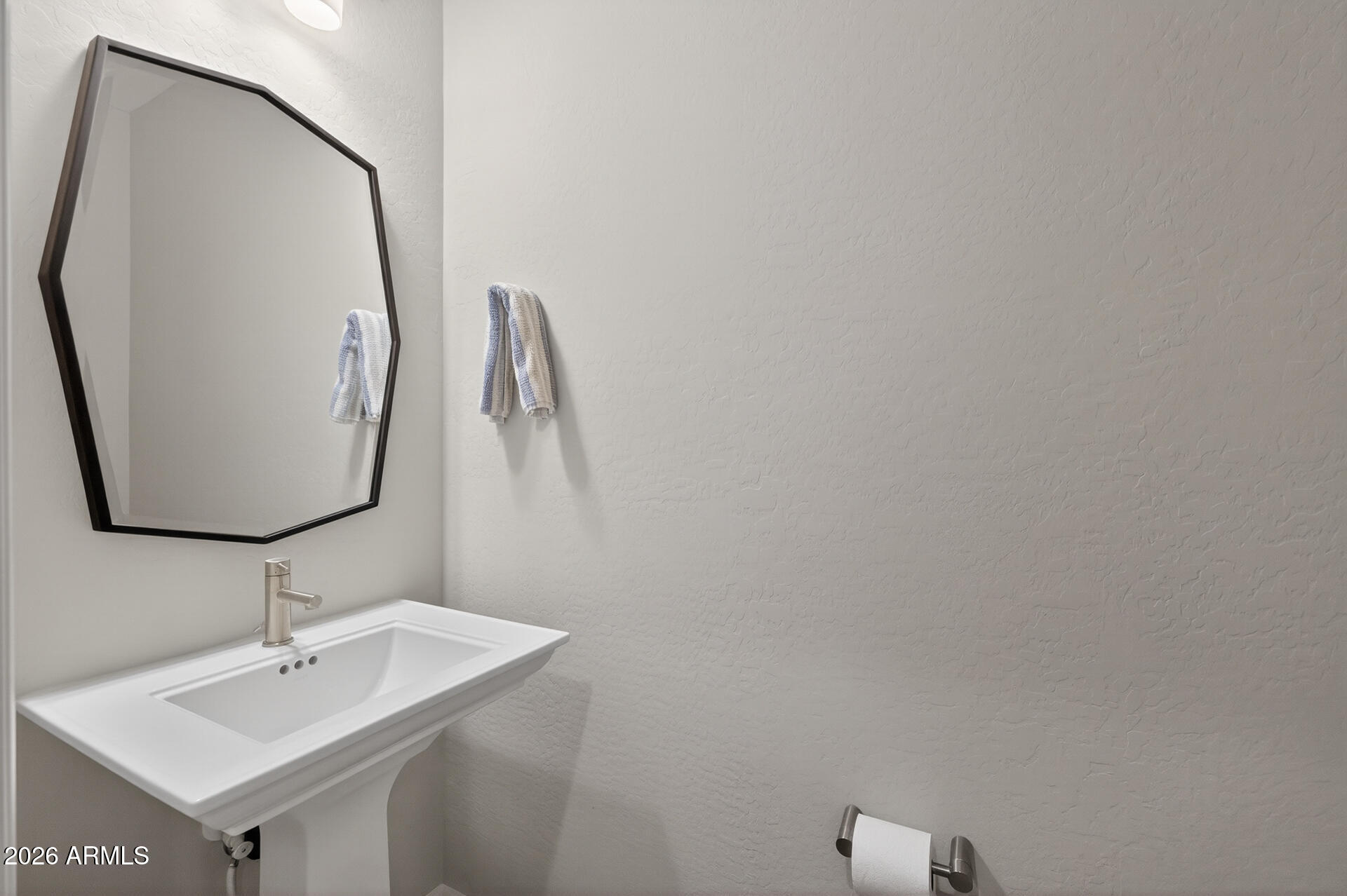 18207 East Coronado Cave Court Rio Verde, AZ 85263 - Photo 23 of 65 31) POWDER ROOM