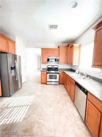 $1,845 | 6155 Saddle Horse Avenue, Las Vegas, NV 89122