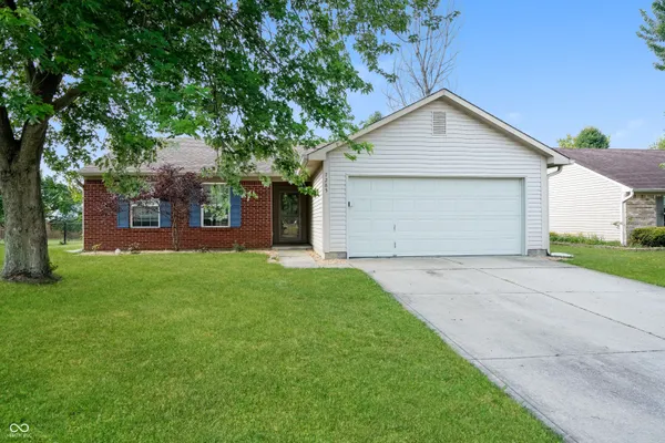 $275,000 | 7285 Ridgebrook Drive, Avon, IN 46123