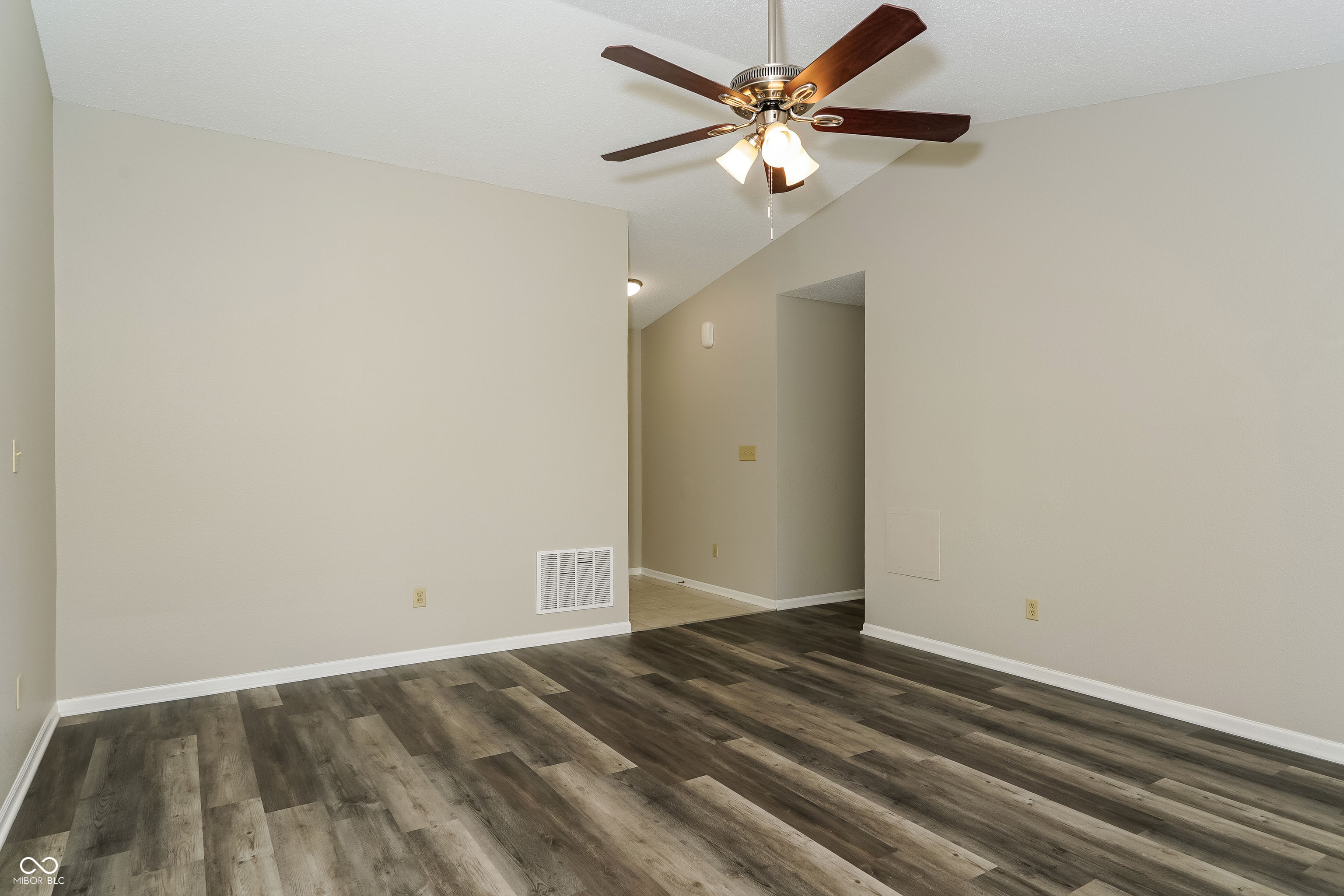 7285 Ridgebrook Drive Avon, IN 46123 - Photo 3 of 15