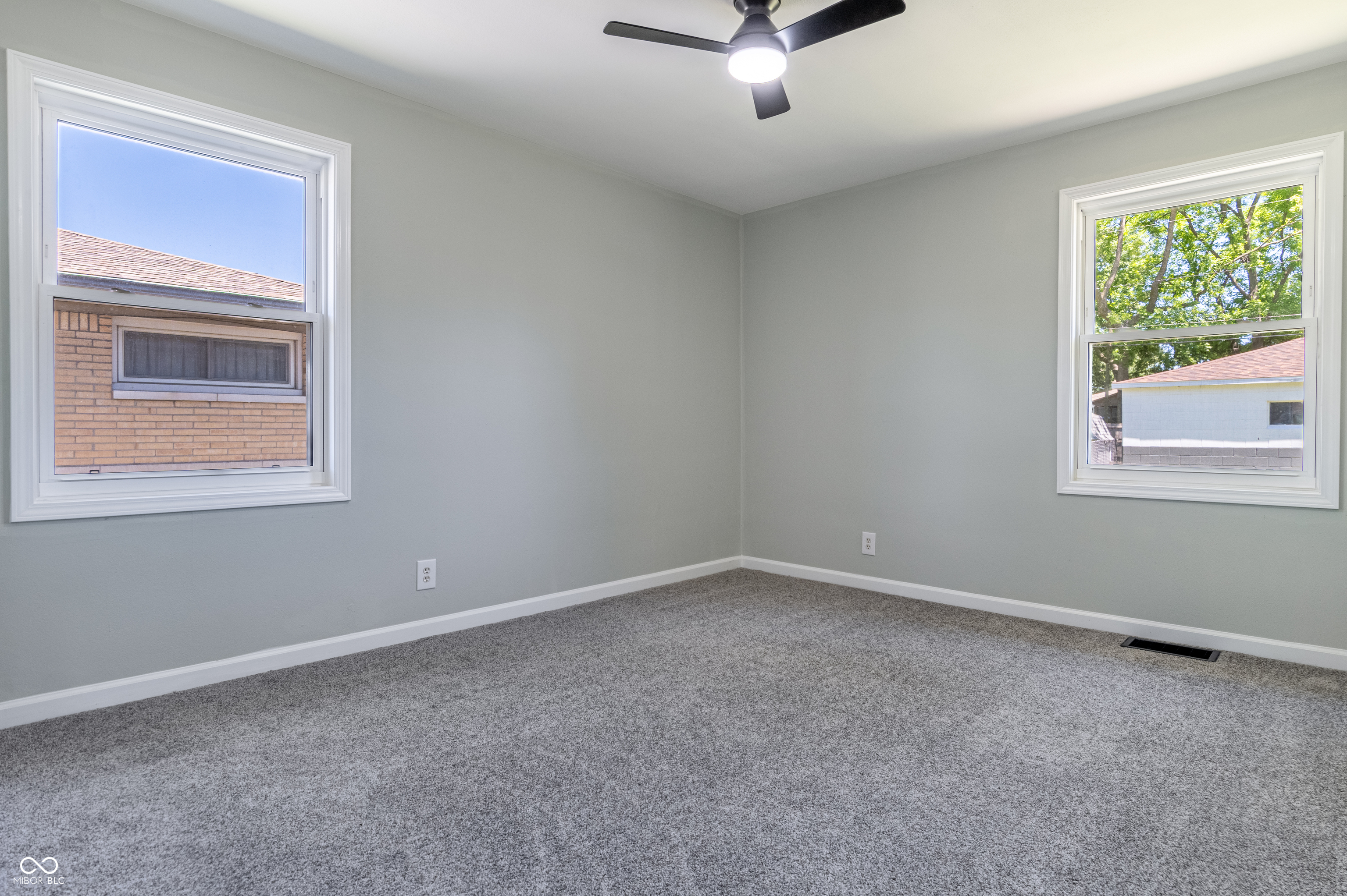3241 North Riley Avenue Indianapolis, IN 46218 - Photo 11 of 21