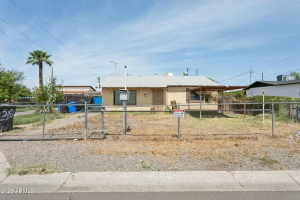 $325,000 | 2930 East Granada Road, Phoenix, AZ 85008