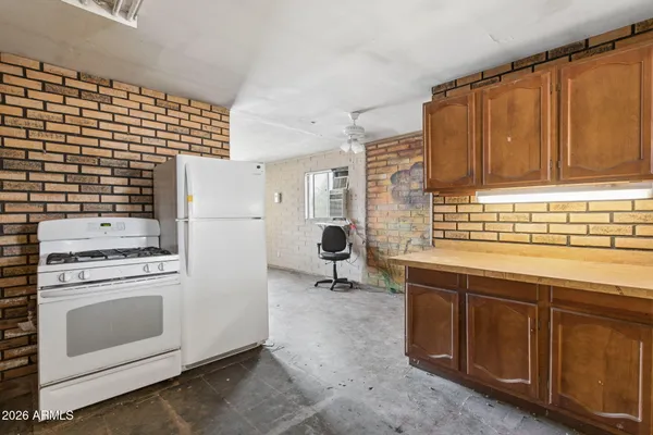 $325,000 | 2930 East Granada Road, Phoenix, AZ 85008