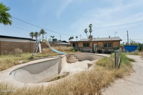 $325,000 | 2930 East Granada Road, Phoenix, AZ 85008