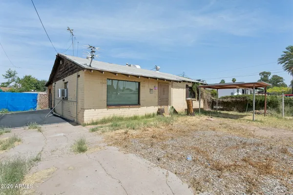 $325,000 | 2930 East Granada Road, Phoenix, AZ 85008