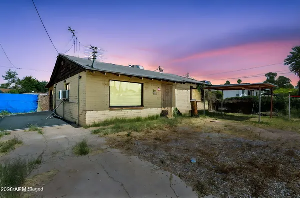 $325,000 | 2930 East Granada Road, Phoenix, AZ 85008