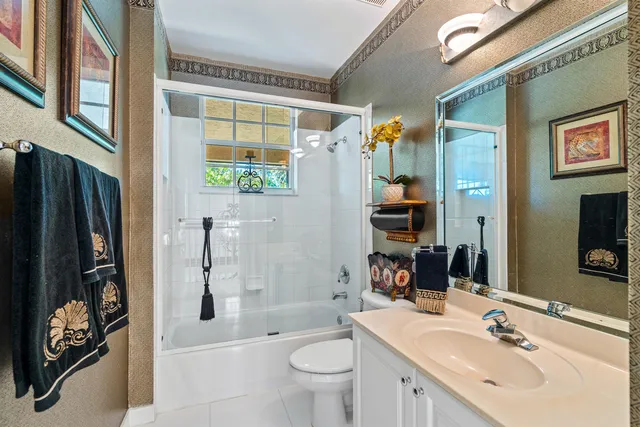 $1,395,000 | 19270 Skyridge Circle, Boca Raton, FL 33498