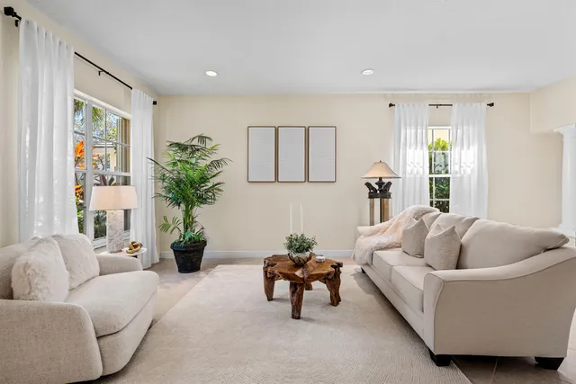 $1,395,000 | 19270 Skyridge Circle, Boca Raton, FL 33498