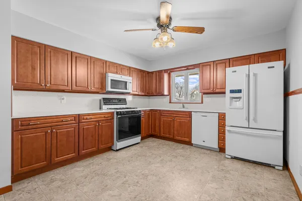 $170,000 | 29 West Oak Street, Piper City, IL 60959