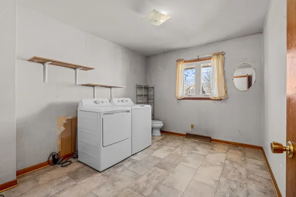 $170,000 | 29 West Oak Street, Piper City, IL 60959