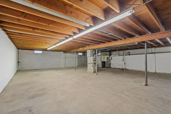 $170,000 | 29 West Oak Street, Piper City, IL 60959