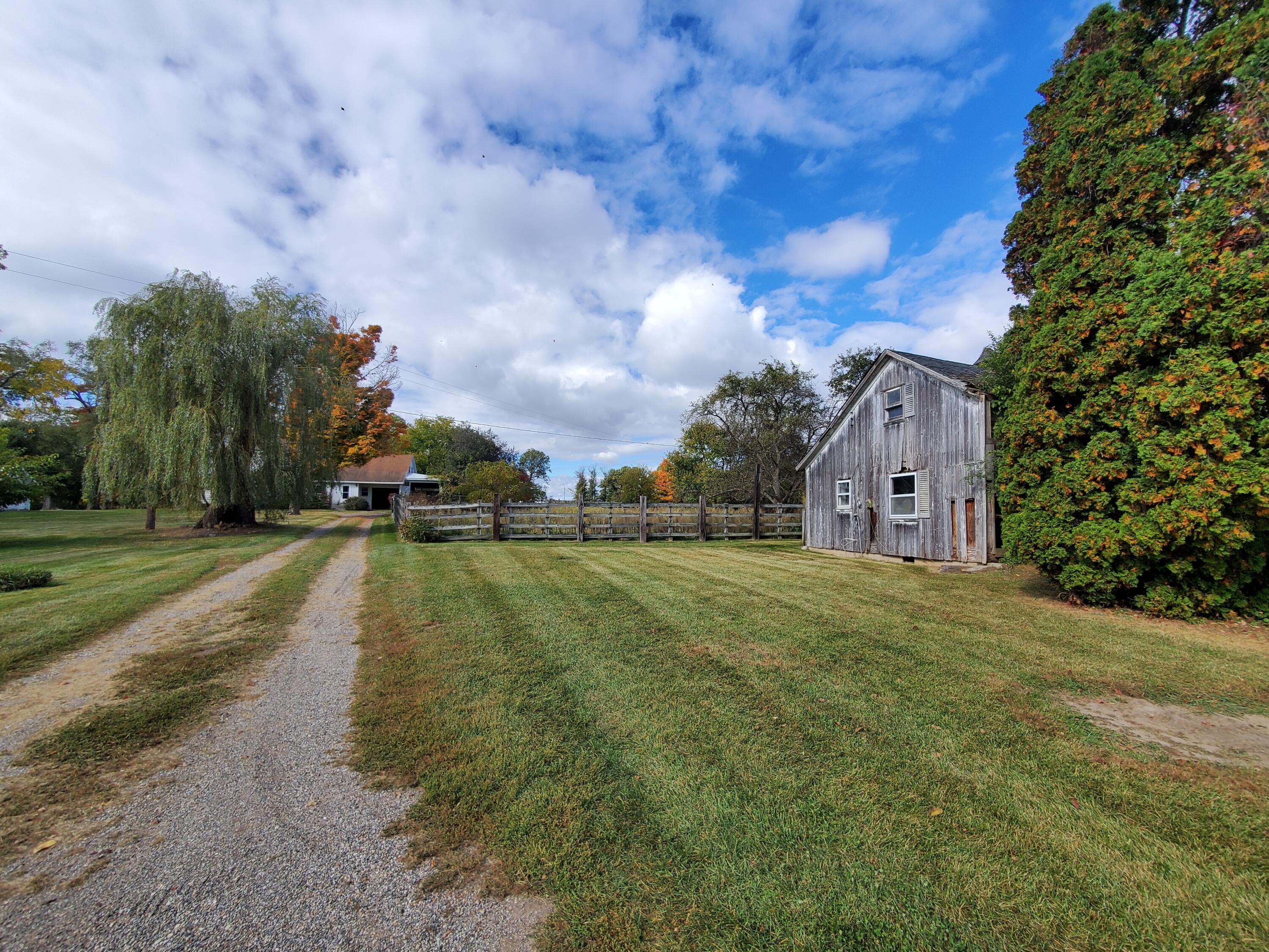 13240 Folks Road Hanover, MI 49241 - Photo 8 of 43 20221008_115529
