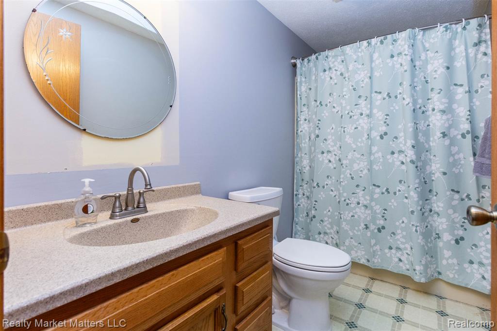 4951 Laur Road North Branch, MI 48461 - Photo 14 of 36