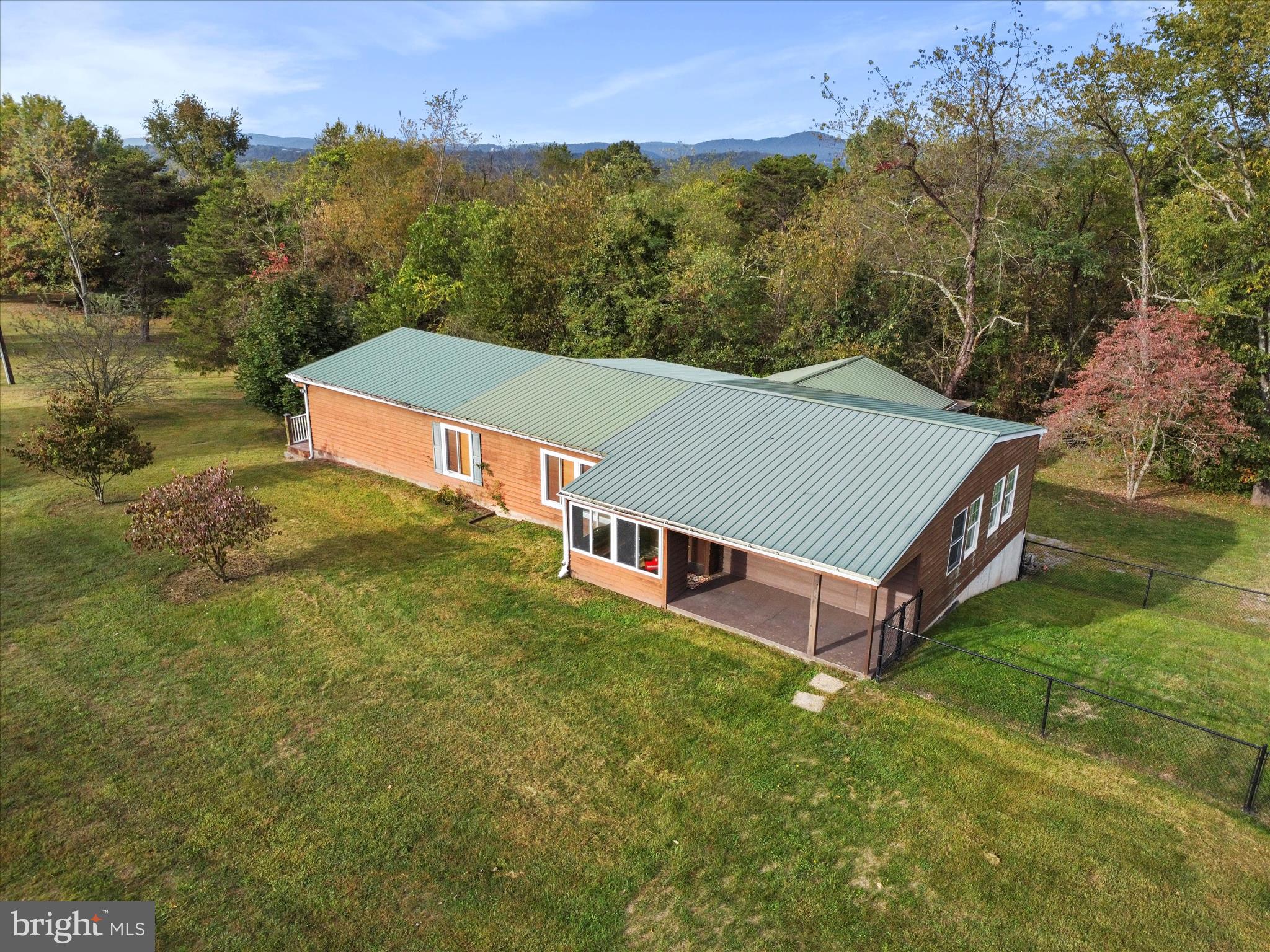 14300 Tollgate Ridge Road Hancock, MD 21750 - Photo 6 of 63 Gallery Image 6