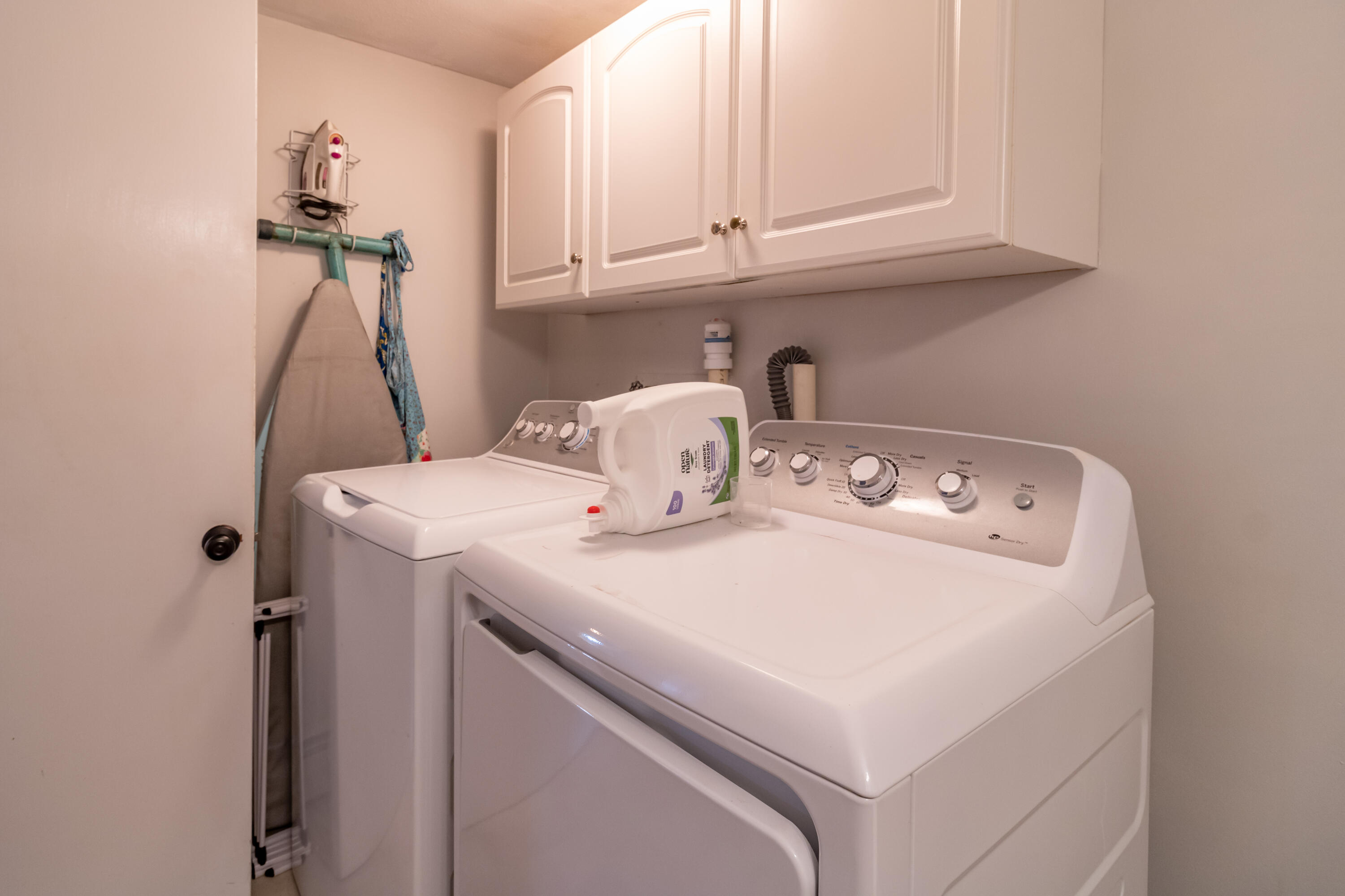 484 Day Road Brewer, ME 04412 - Photo 53 of 87 484 Day Road Interiors-26