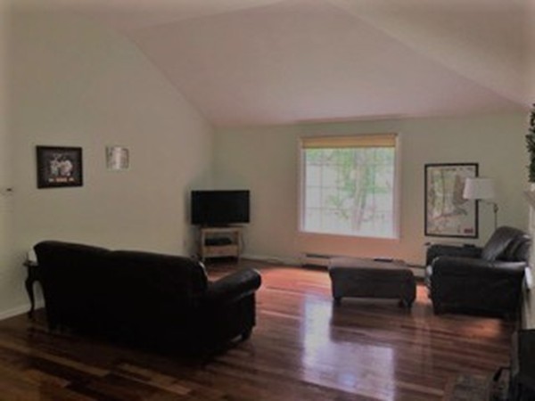 21 Grafton Road Upton, MA 01568 - Photo 13 of 29 Gallery Image 13