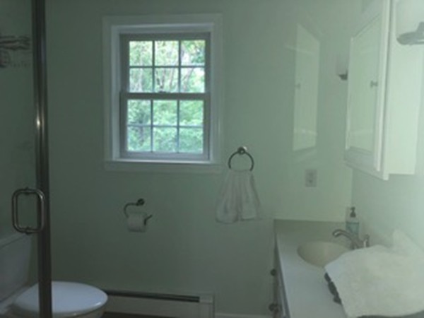 21 Grafton Road Upton, MA 01568 - Photo 20 of 29 Gallery Image 20
