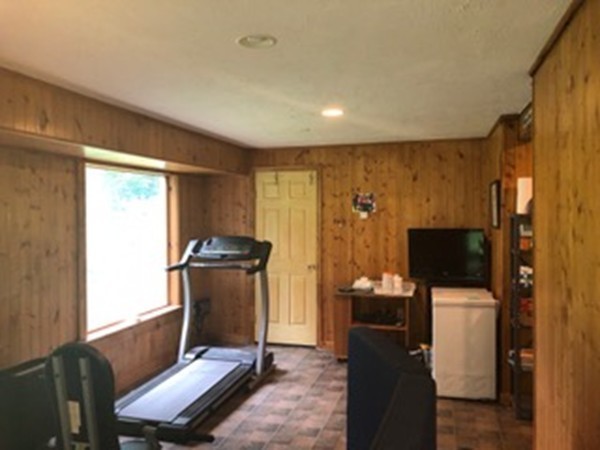 21 Grafton Road Upton, MA 01568 - Photo 26 of 29 Gallery Image 26
