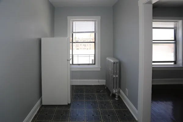 $1,275 | 4608 North Beacon Street, Unit 4D, Chicago, IL 60640